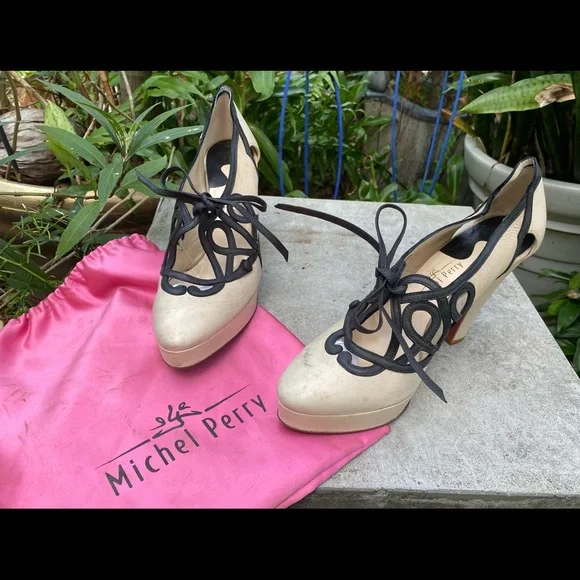 GORGEOUS MICHEL PERRY Shoes - Picture 2 of 10